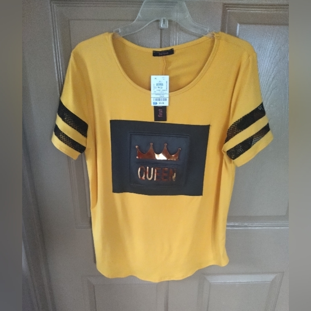 NWT Ladies Top
